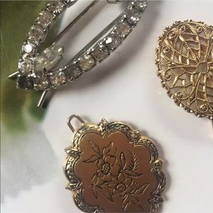 ACCESSORIES ▪️vintage hair clips